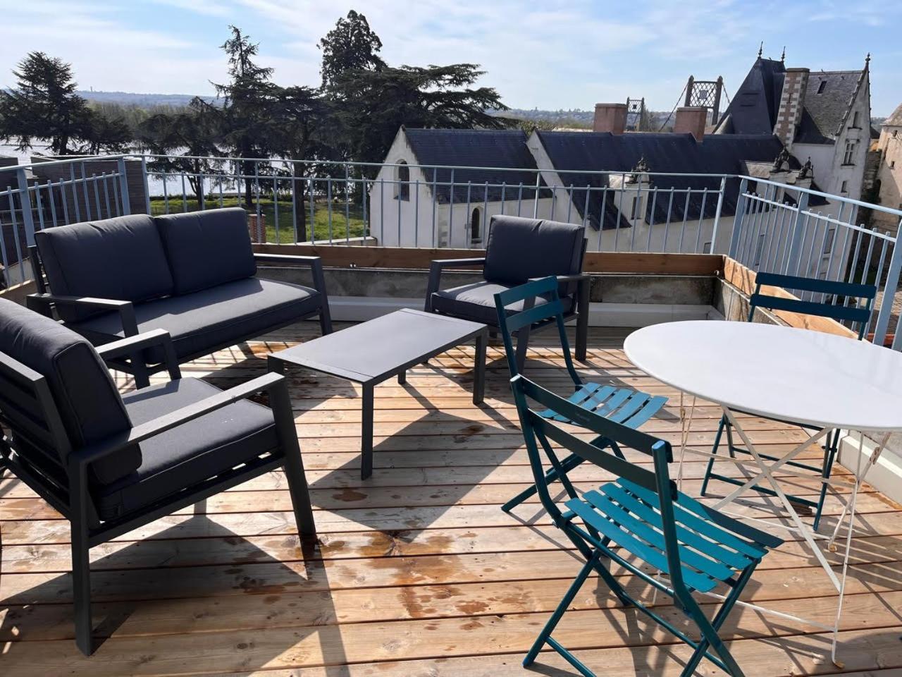 Grand Gite Terrasse Vue Loire Et Chateau D'Ancenis Exterior foto